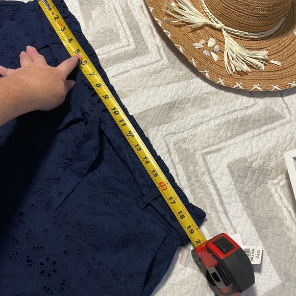 NWT Crown & Ivy Navy Eyelet Belted Shorts 16 - Picture 7 of 10